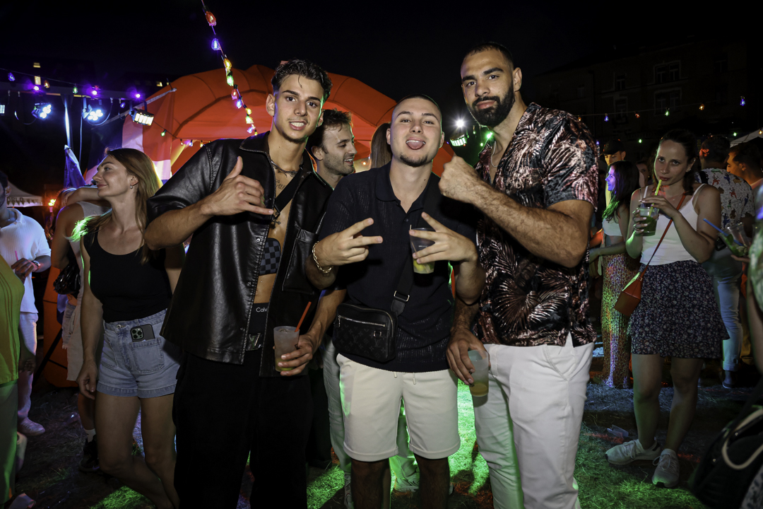 images/galleries/728/caliente-91.jpg