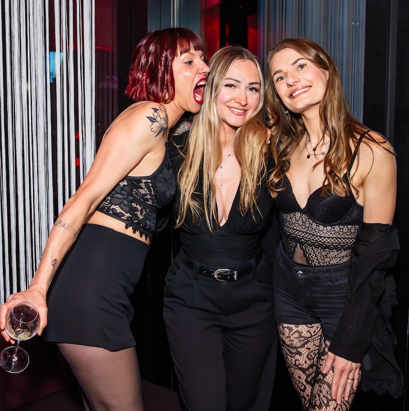 MAMACITA - HOT LATIN COOL URBAN