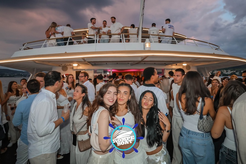 ♛ ROMPE BOAT ♛ WHITE Edition